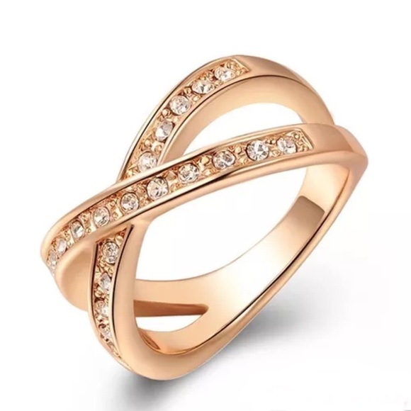Rose Gold Austrian Crystal Criss Cross X Ring - Picture 2 of 4